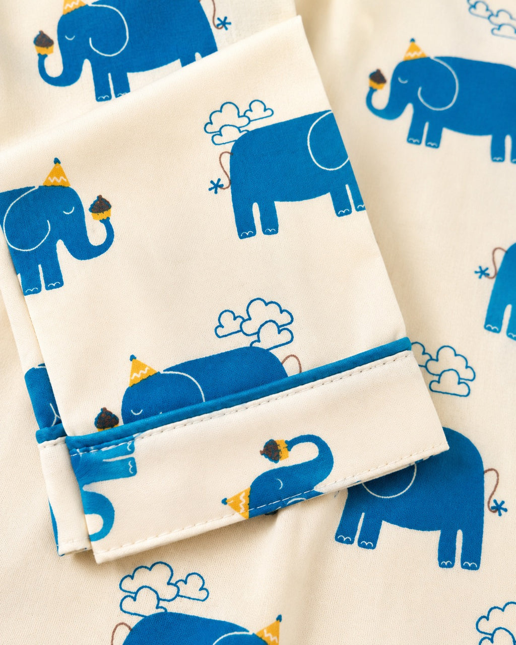 A close-up look of a full sleeve Elephant printed Night suit set from Aruvo