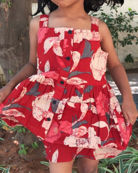 A girl wearing a crop top set in pure cotton breathable fabric 